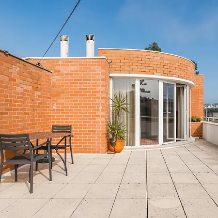 Guestready - Esmoriz's Golden Hour With Pool 招待所 4*