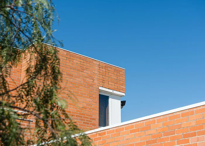 Πανσιόν Guestready - Esmoriz's Golden Hour With Pool 4*